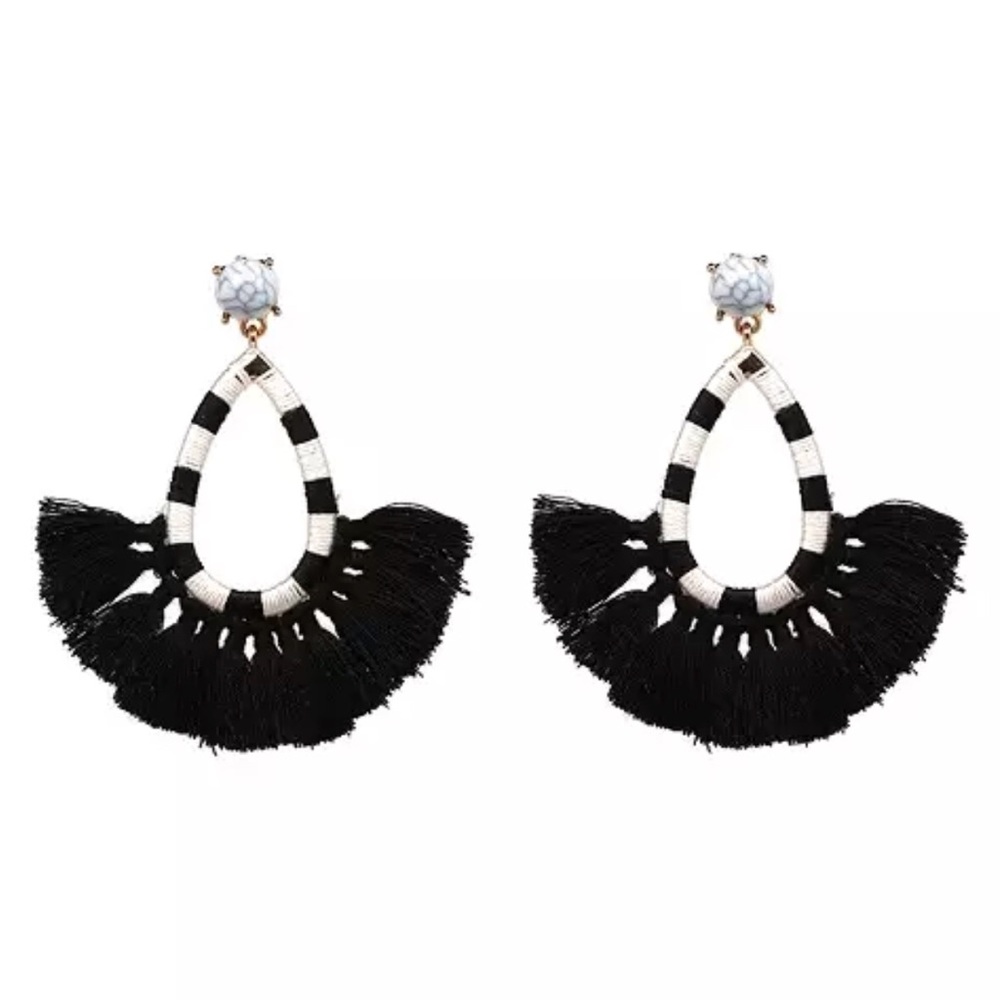 BLACK & WHITE FRINGE EARRINGS